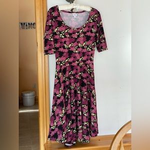🟣 LuLaRoe Amelia Dress size M